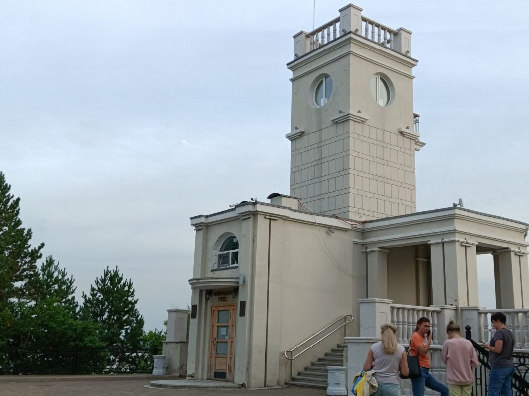 В Хабаровске продолжается реконструкция Амурского утёса