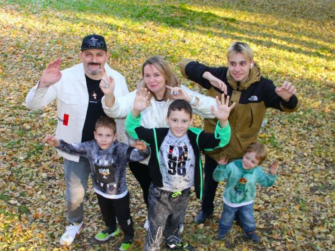 Великолепная пятерка: будни и праздники многодетной семьи в Хабаровске