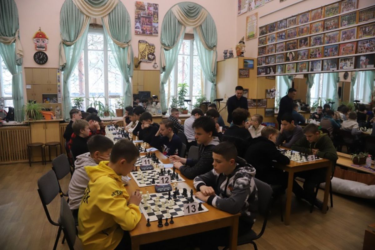 Юные шахматисты собрались в краевом центре на первом этапе Кубка России