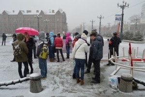 Молодежь впредверии митинга