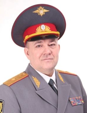 «Работу» бывшего хабаровчанина, начальника главка МВД по Ростовской области генерала Лапина спецкомиссия из Москвы описала на семи листах.