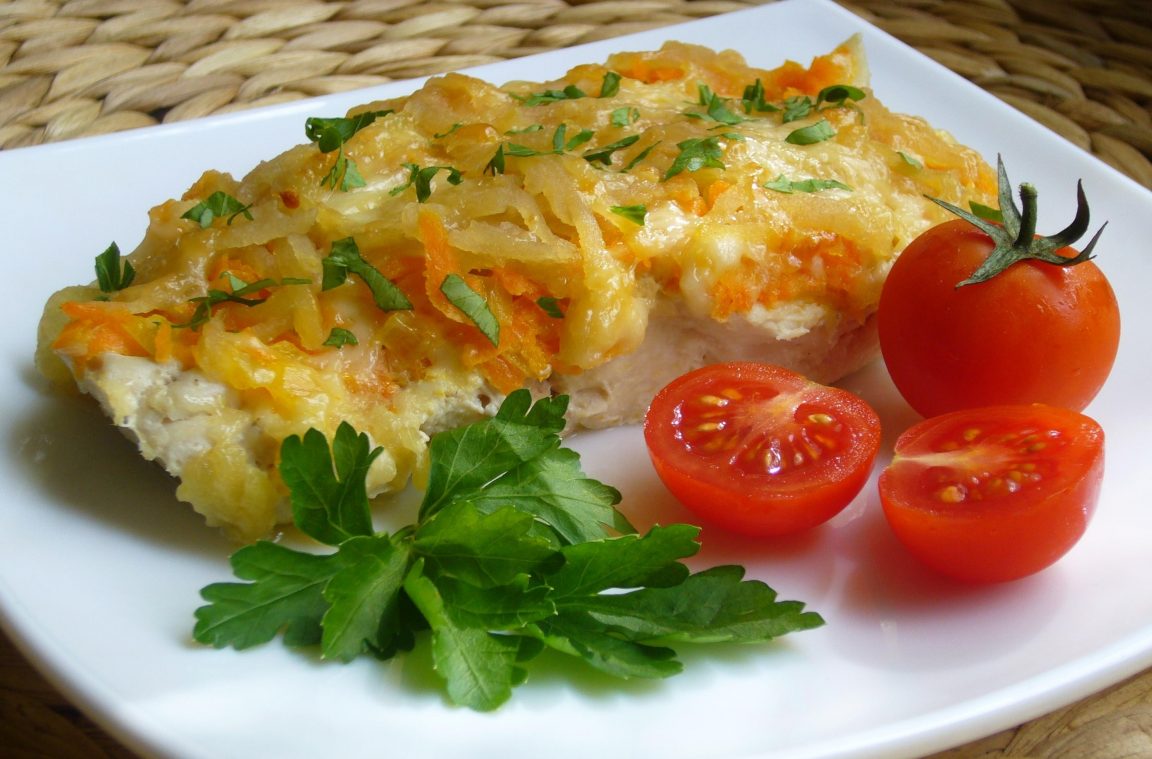 Рецепт минтая в духовке с сыром и сметаной рецепт с пошагово