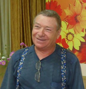 Геннадий Григорьев занимается танцами со школьной статьи. Фото Светланы Шкроб