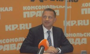 Идеолог проекта - бизнесмен Сидоренко - уверен: войны с жильцами не будет. Интересно, знают ли об этом жильцы?
