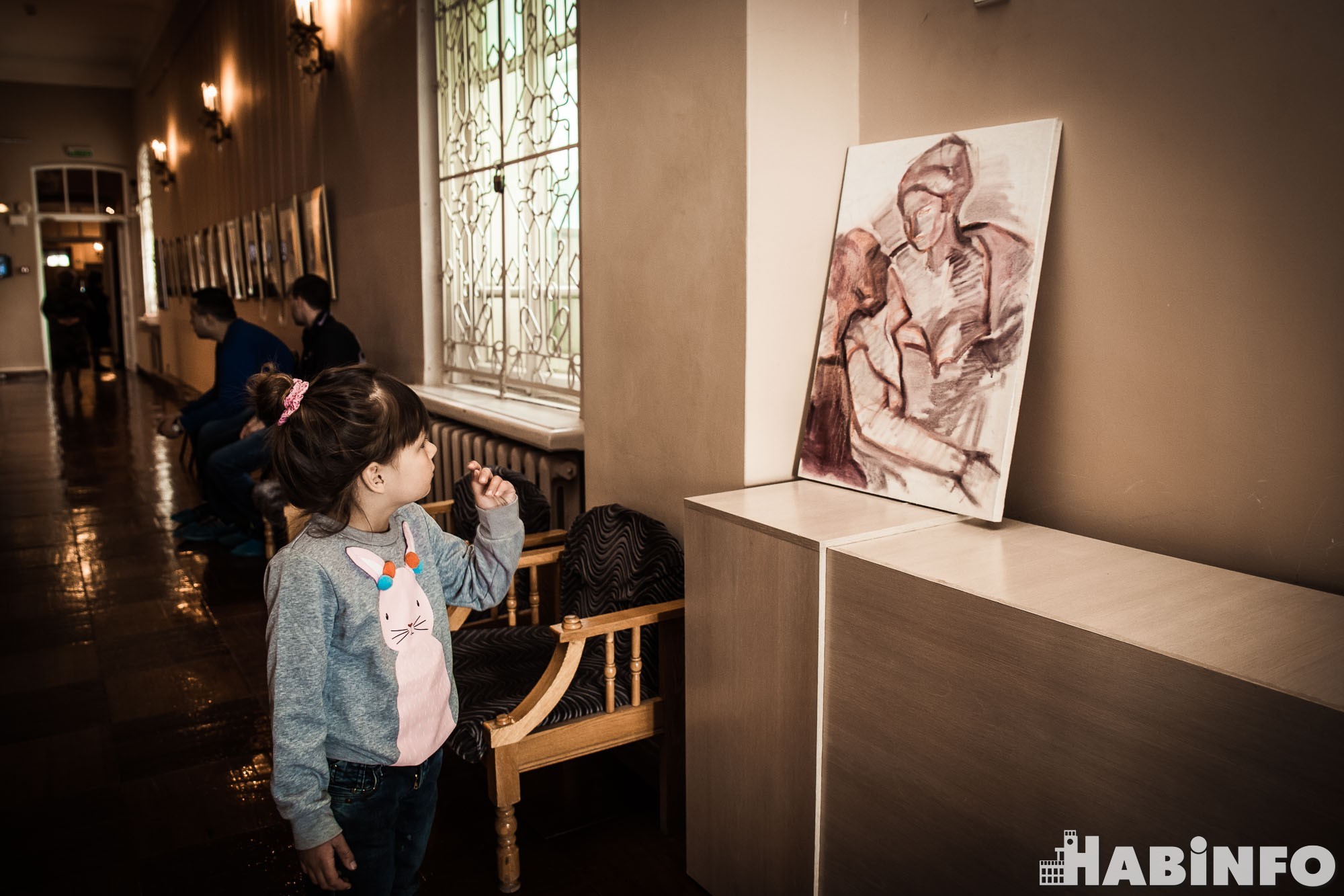 На «Алису в стране Чудес» не похоже: выставка Сальвадора Дали глазами ребенка