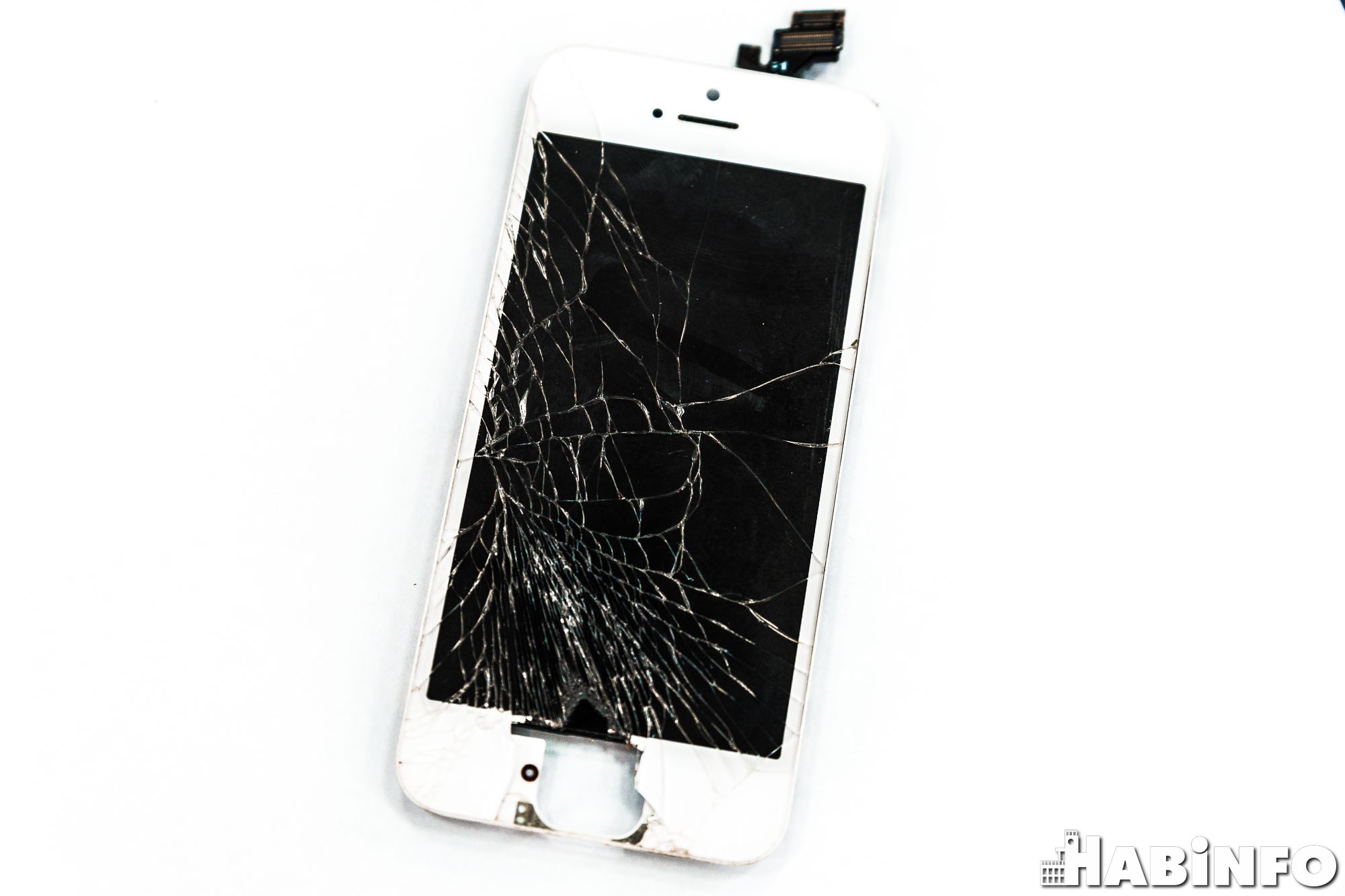 Сломанный телефон: ремонт или замена?