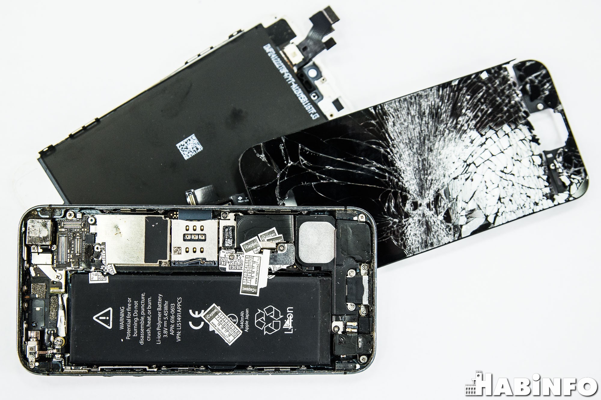 Сломанный телефон: ремонт или замена?