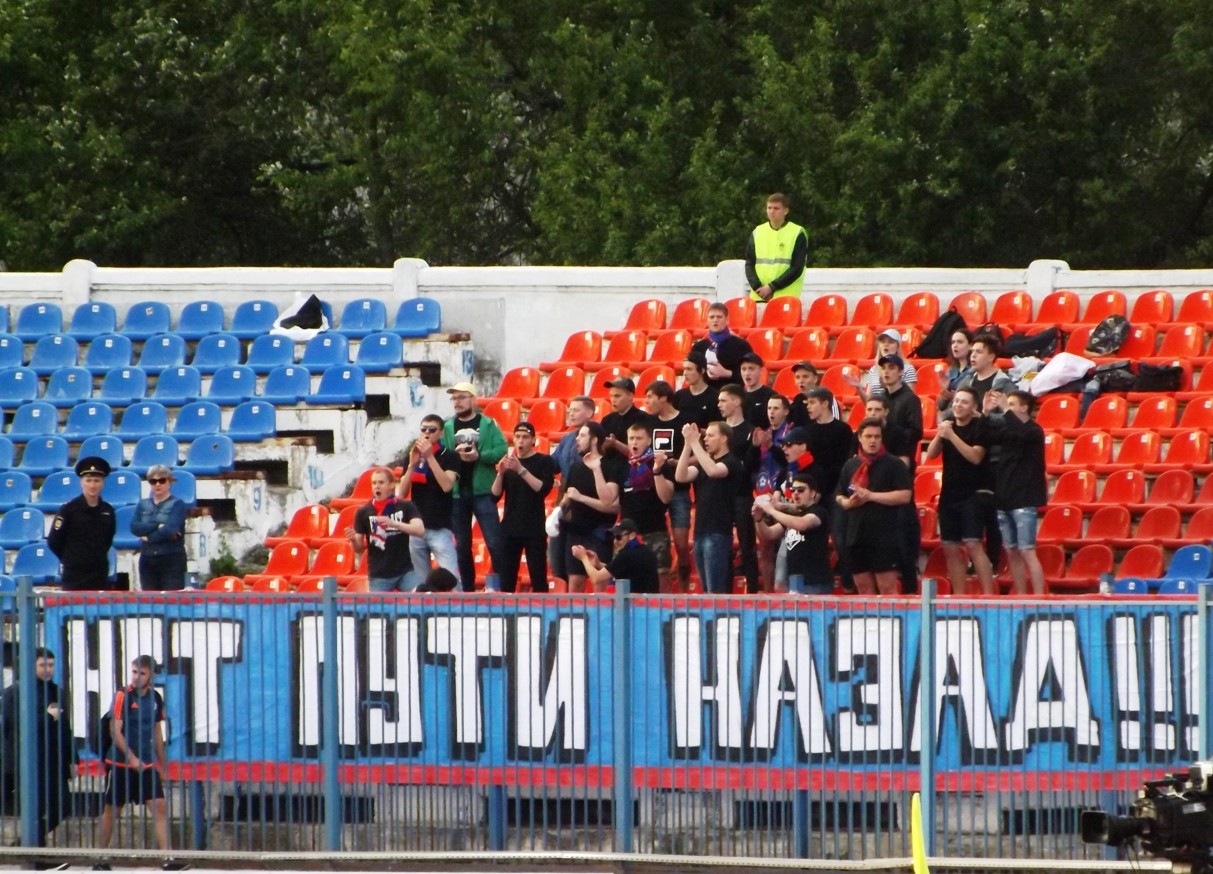 Футболисты "СКА-Хабаровска" добились встречи с "Оренбургом"