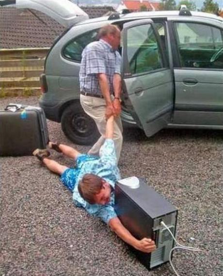 Приехали на дачу. Поиграем?