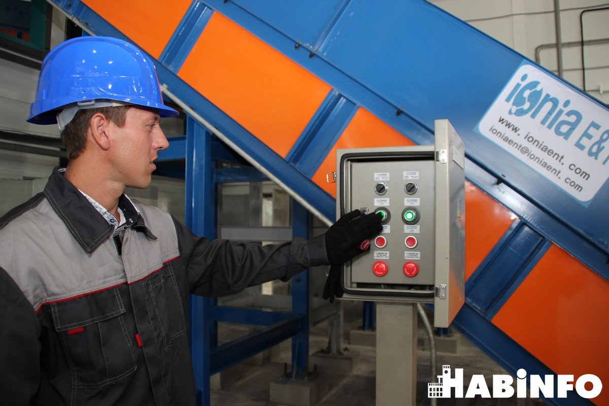 "Отходный" дом: в Хабаровске заработала новая мусороперегрузочная станция