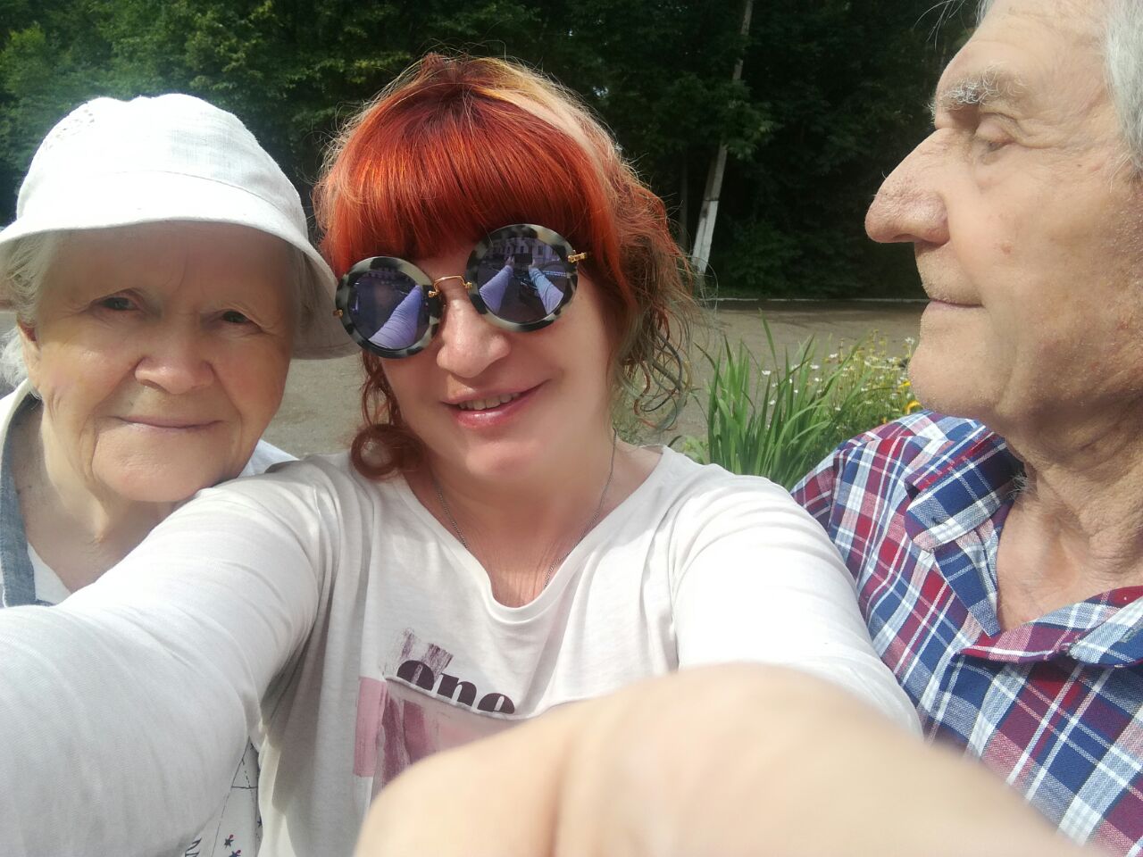Негосударственная доброта: хабаровские волонтеры возят ветеранов бесплатно