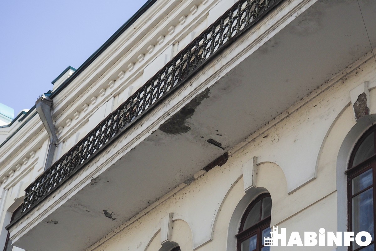 Искусство в разрухе: Дальневосточный художественный музей «трещит по швам»