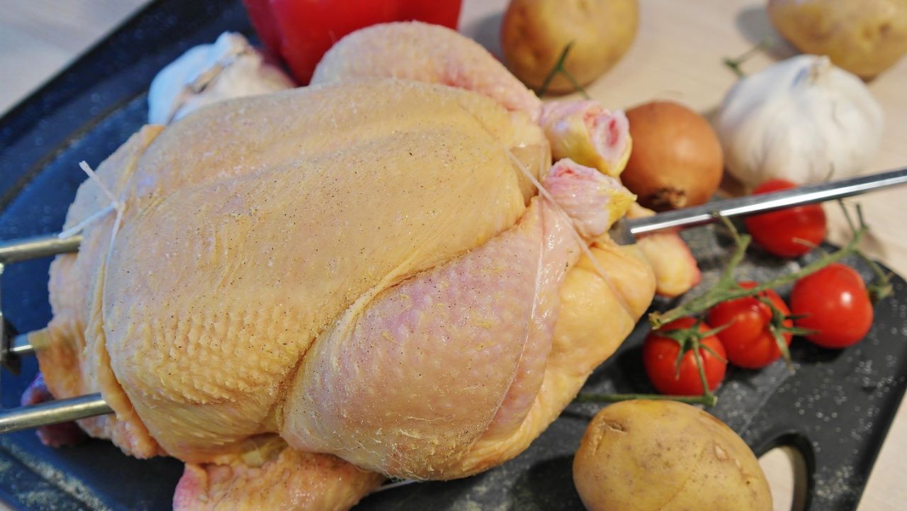 Восстановить промышленное производство куриного мяса намерены в крае