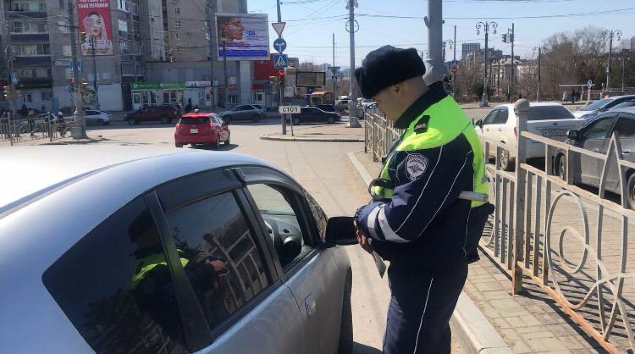 В Хабаровске усилен контроль за пьяными водителями на майские праздники