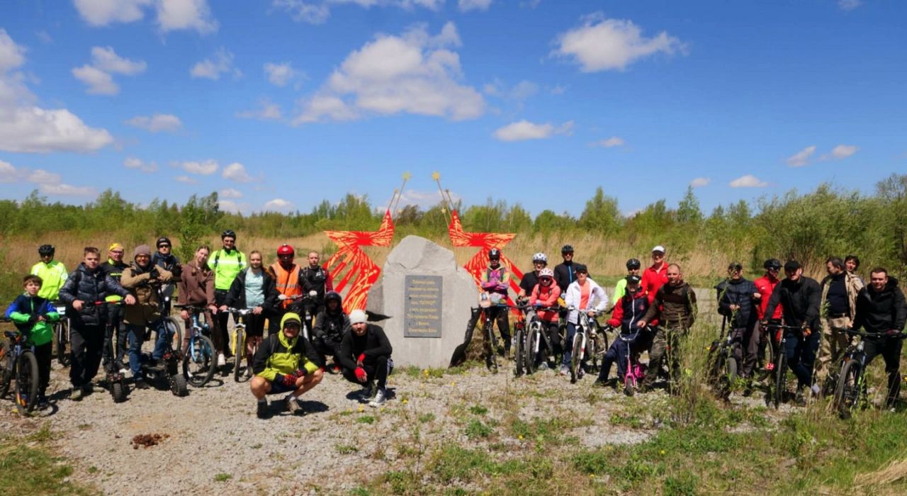 Хабаровские велосипедисты проехали по военным памятным местам города