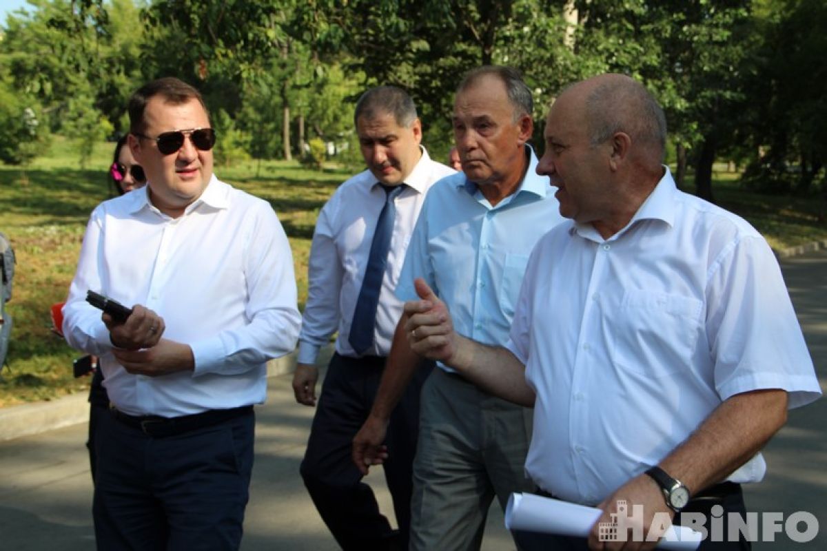 «Город становится лучше!»: заместитель министра строительства и ЖКХ РФ посетил Хабаровск