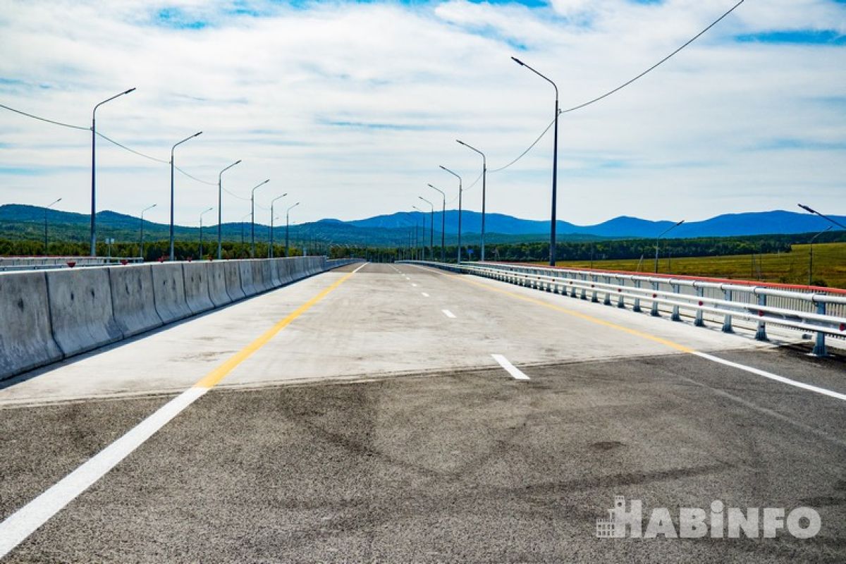 В рамках нацпроекта Хабаровский край получит сотни километров новых автодорог