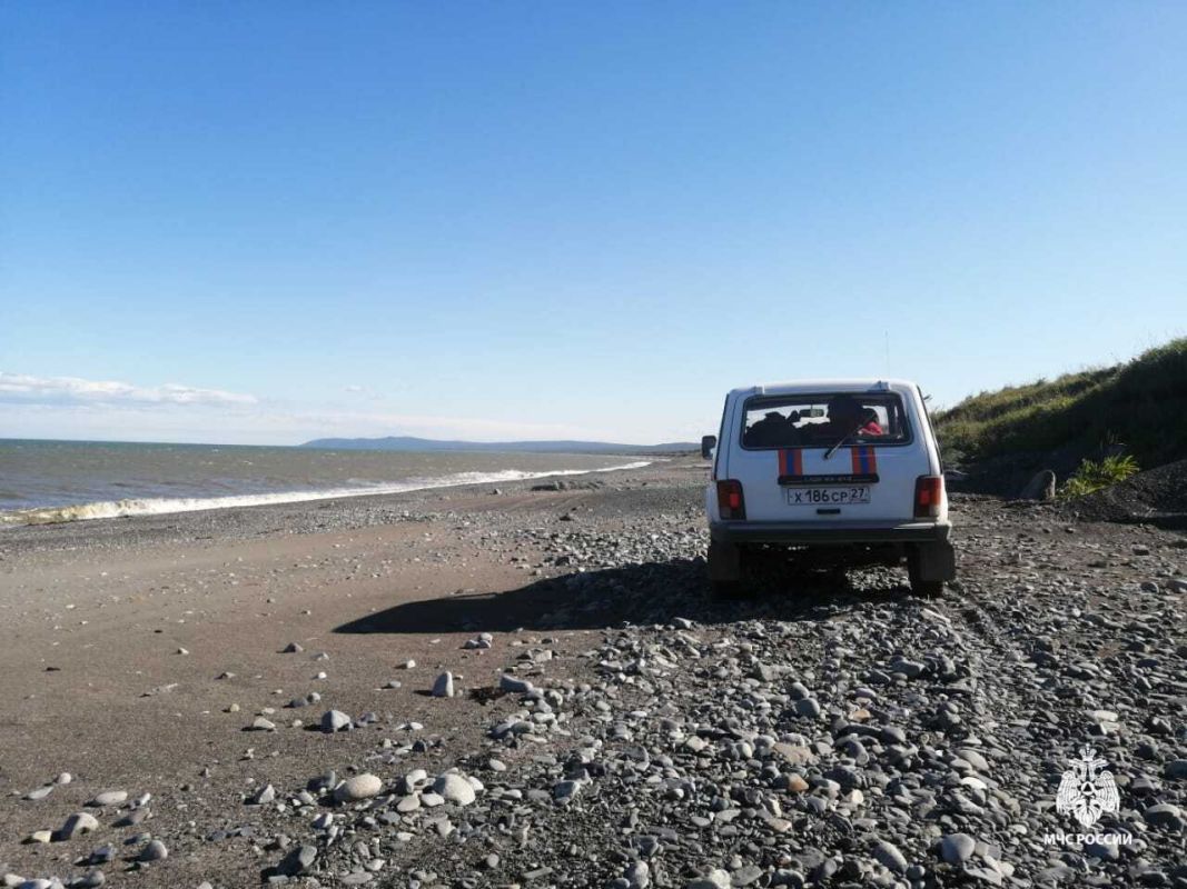 В Охотском море возобновили поиски пропавших в августе троих людей