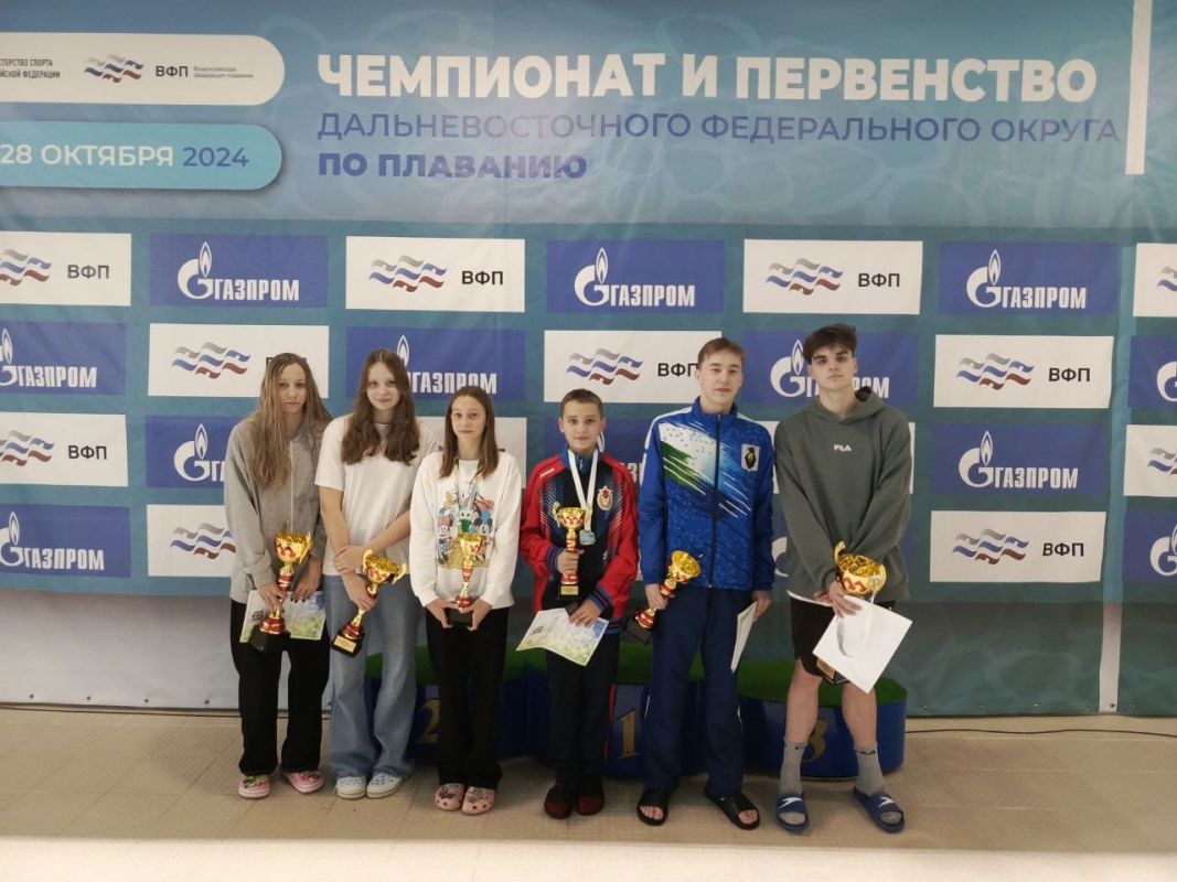Юные пловцы Хабаровского края готовятся к Всероссийским стартам
