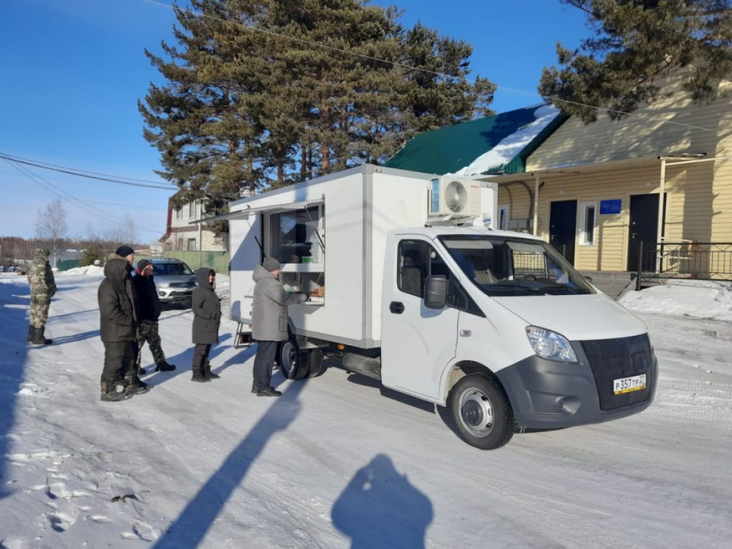 «Магазин на колёсах» начал работать в районе имени Полины Осипенко Хабаровского края