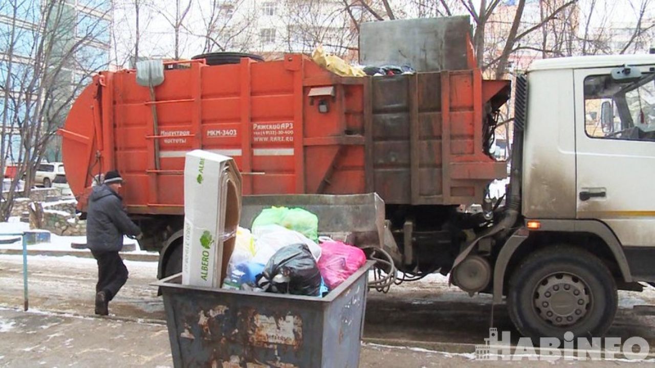 Автотранспорт блокирует работу хабаровского регоператора: зафиксировано более 3200 случаев