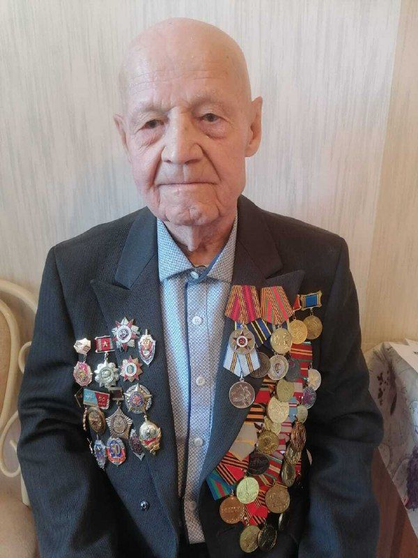 Участнику войны из Хабаровска вручена правительственная награда к 80-летию Победы