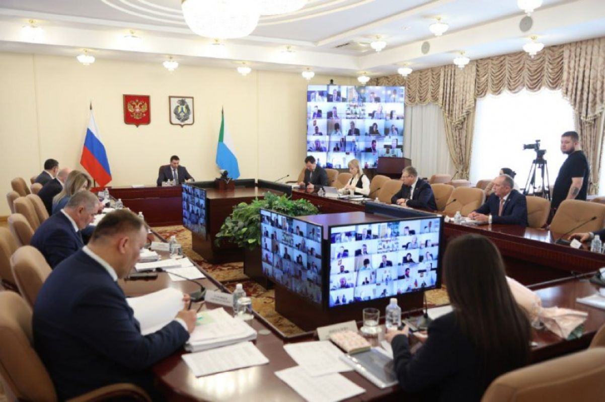Дмитрий Демешин заслушал ключевые вопросы развития Хабаровского района