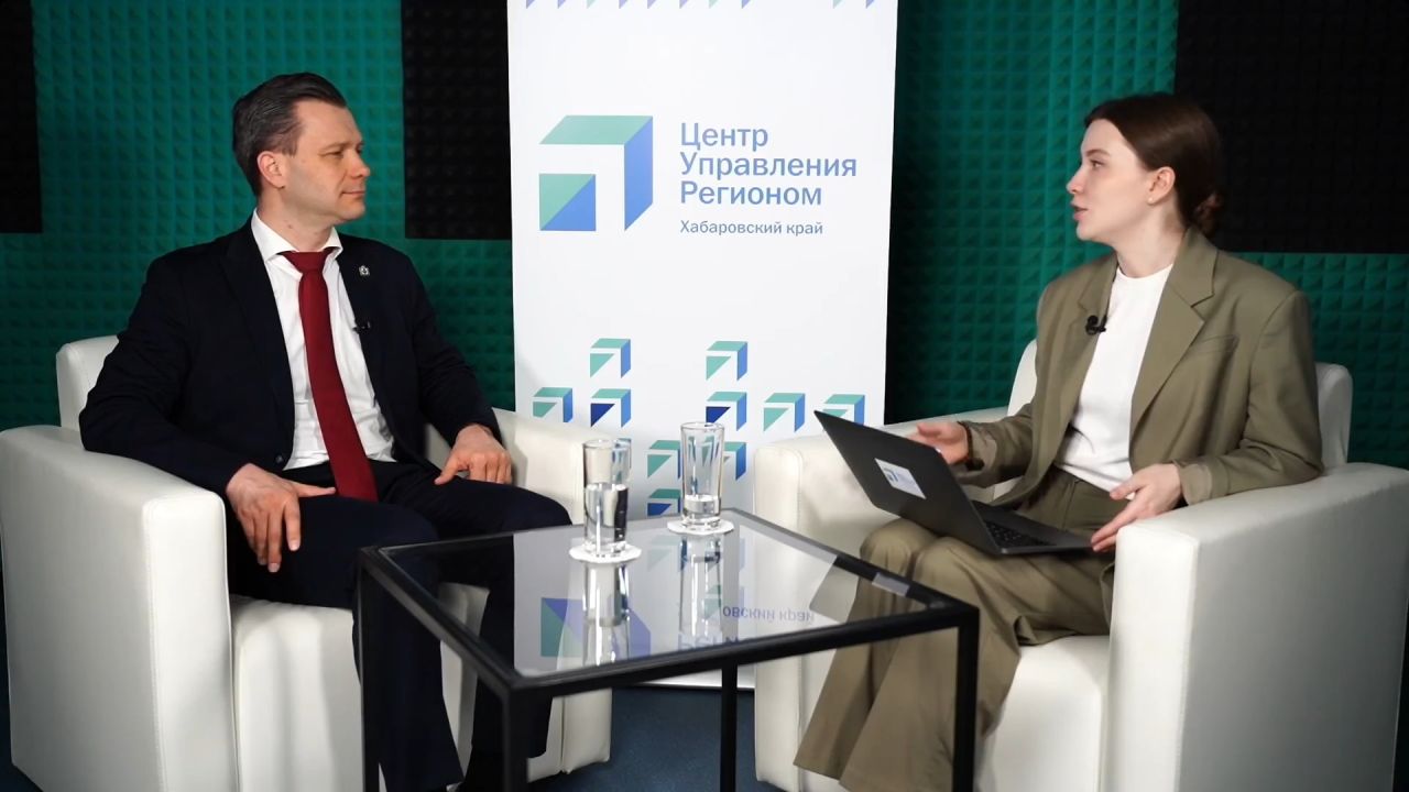 ЕГЭ, выпускные и&nbsp;компенсации: о&nbsp;чём ещё&nbsp;рассказал и.о министра образования и&nbsp;науки Хабаровского края