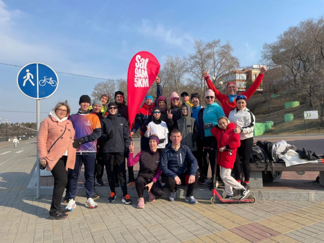Спорт в Хабаровске: тренировка, теннис и массовый спуск