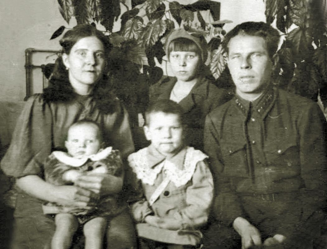 Родительский день: корни хабаровского писателя Станислава Глухова