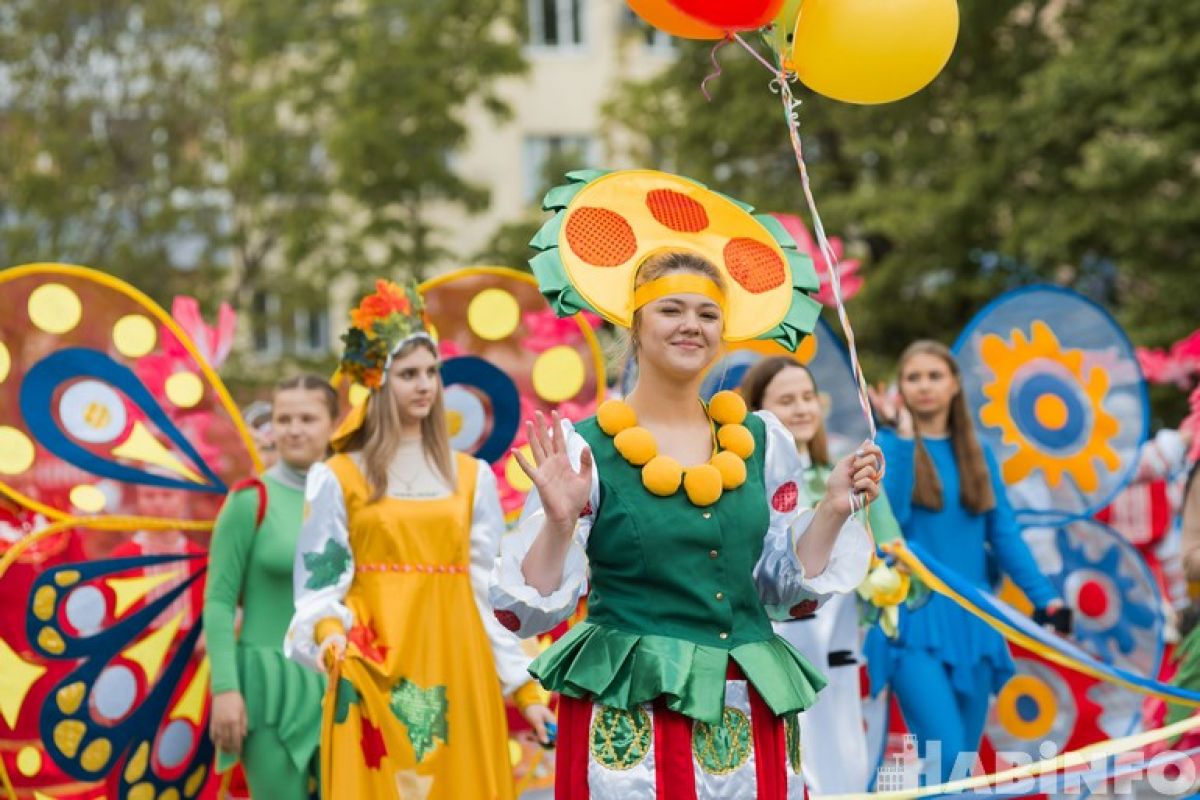 Шествие на День города 2022 в Хабаровске – наш бразильский карнавал?