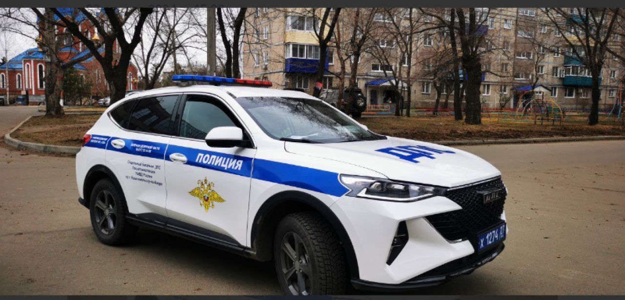 В Хабаровском крае страдают пассажиры авто: подросток выпрыгнула из&nbsp;машины, а мужчина погиб