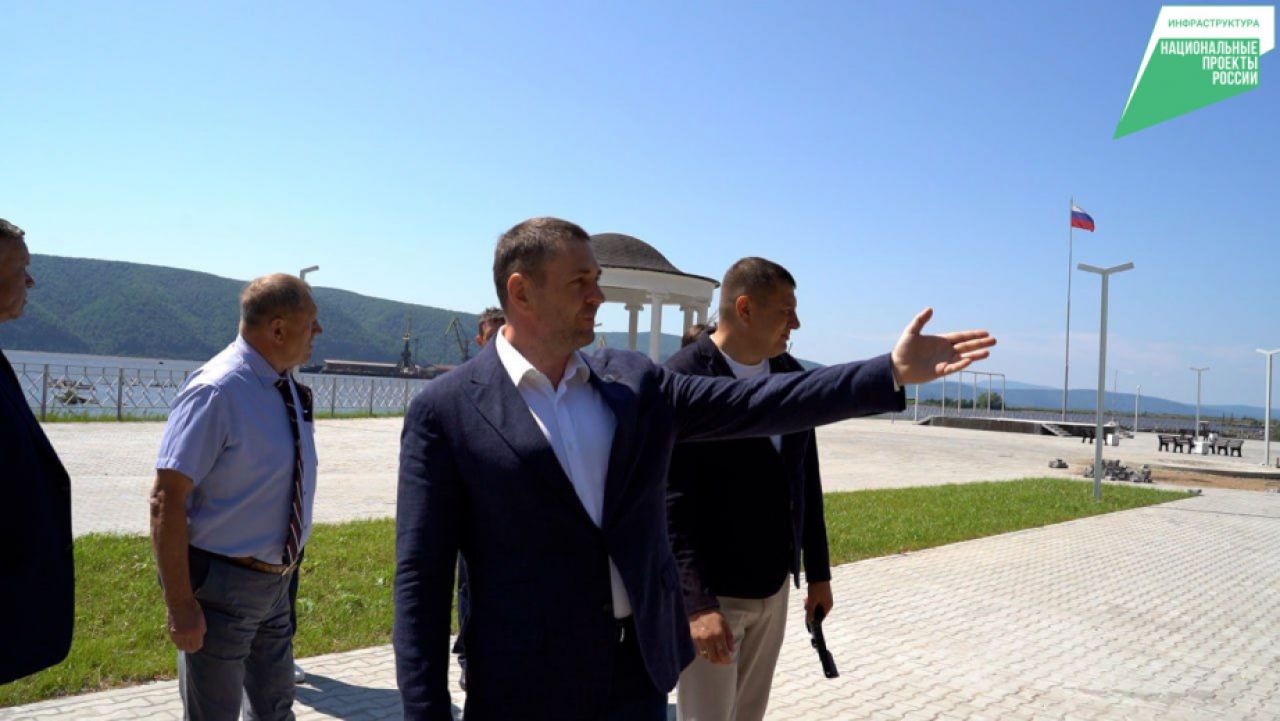Дмитрий Демешин — нижнеамурцам: «Обновлённая набережная кардинально преобразила Николаевск-на-Амуре!»