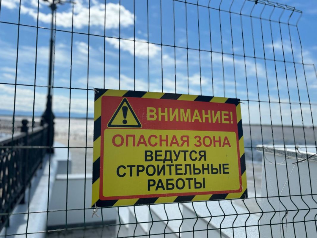 Строители завершают реконструкцию набережной у&nbsp;хабаровского яхт-клуба