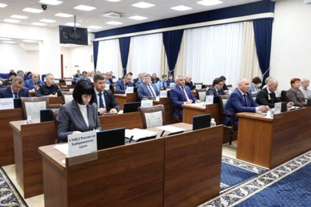 Создать отряд для&nbsp;контроля за&nbsp;мигрантами в&nbsp;Хабаровском крае предложили местные депутаты