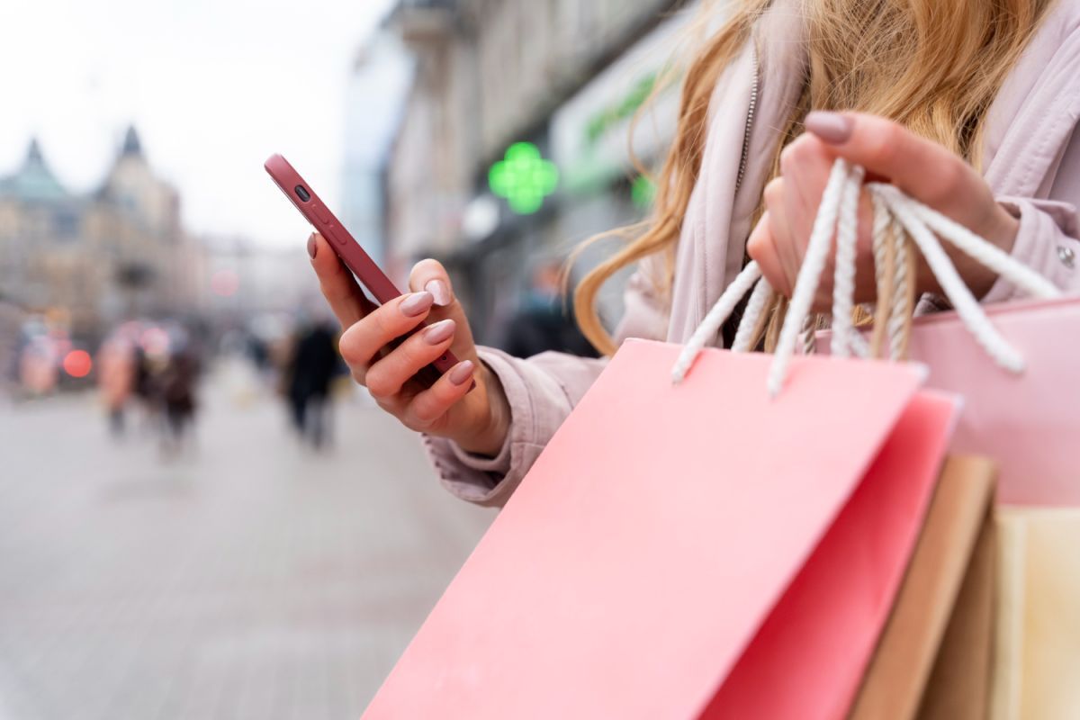 Какой сегодня день: Всемирный день шопинга