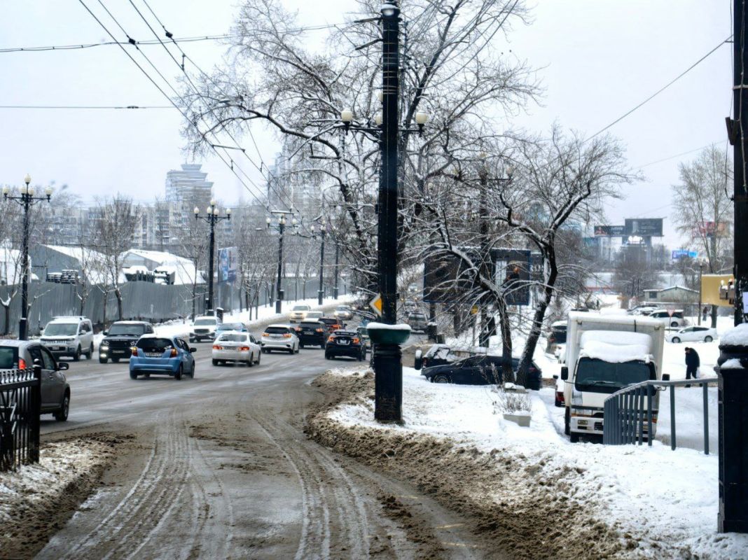 Хабаровск успешно прошёл первую зимнюю проверку снегопадом