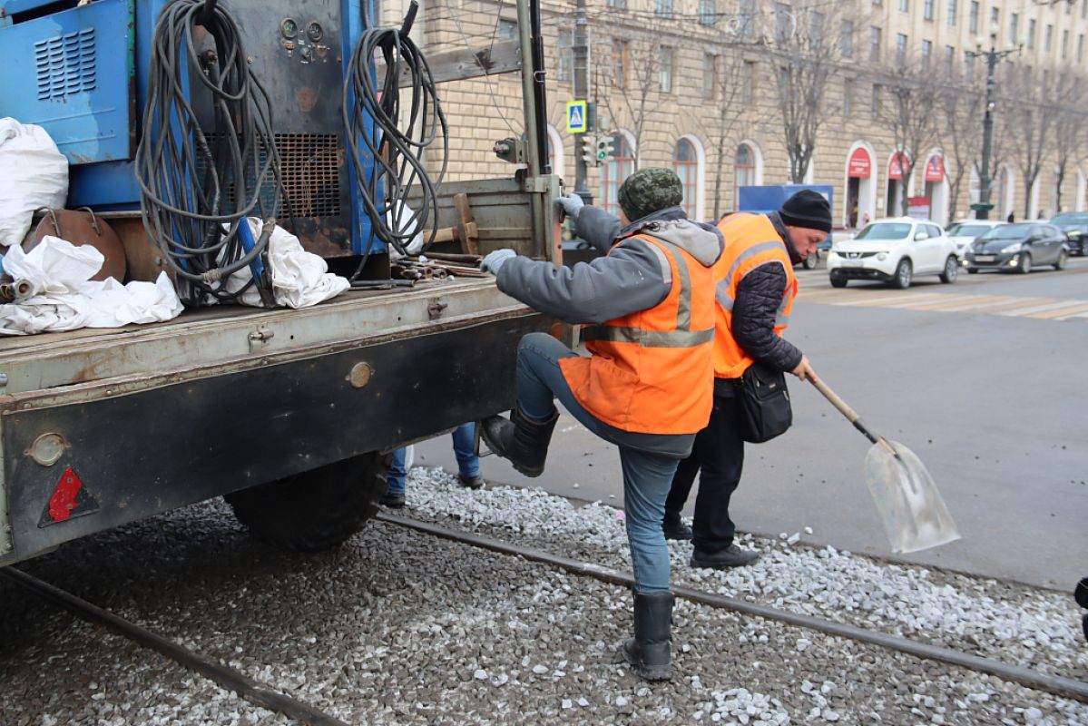 Срочно завершить ремонт трамвайных путей в&nbsp;Хабаровске потребовали от&nbsp;подрядчика