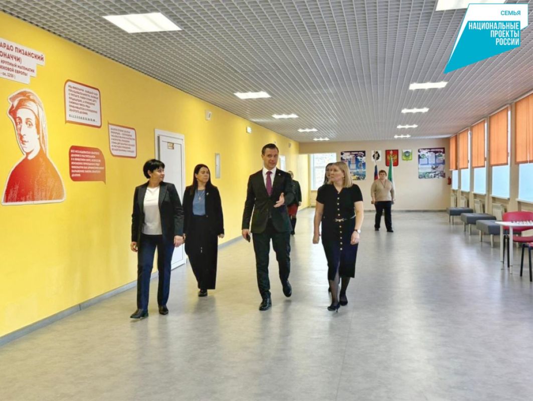 Капитальный ремонт детского сада в&nbsp;Вяземском проверил министр образования Хабаровского края