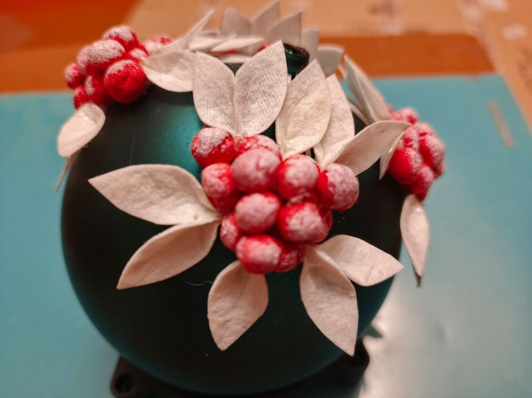 Мастер-класс от&nbsp;«Хабинфо»: необычное украшение ёлочного шарика