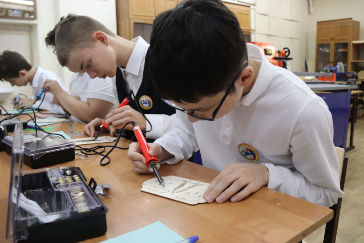 Хабаровские школьники осваивают технологии будущего на&nbsp;уроках труда