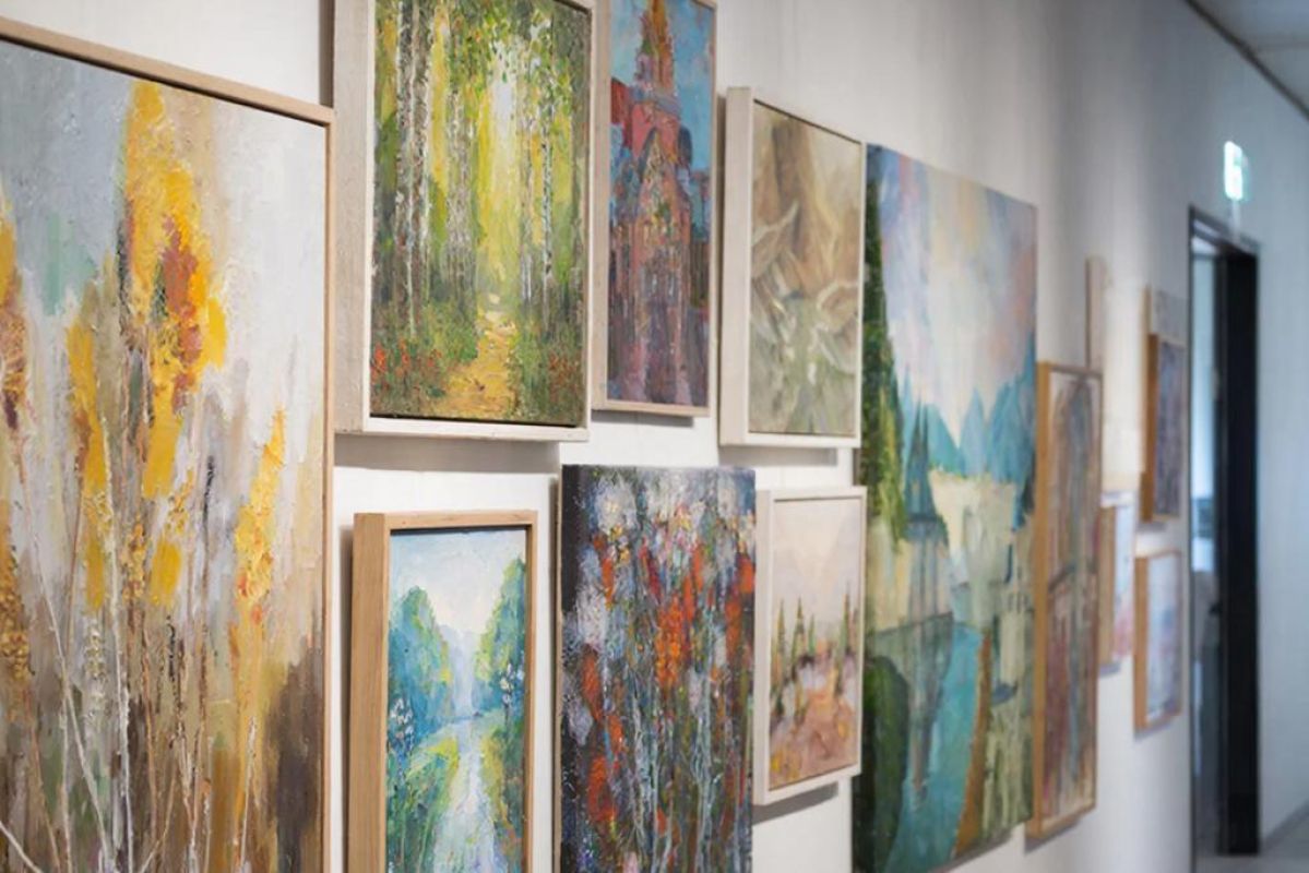 Похищенное полотно стоимостью 120 тысяч рублей возвращено хабаровскому художнику