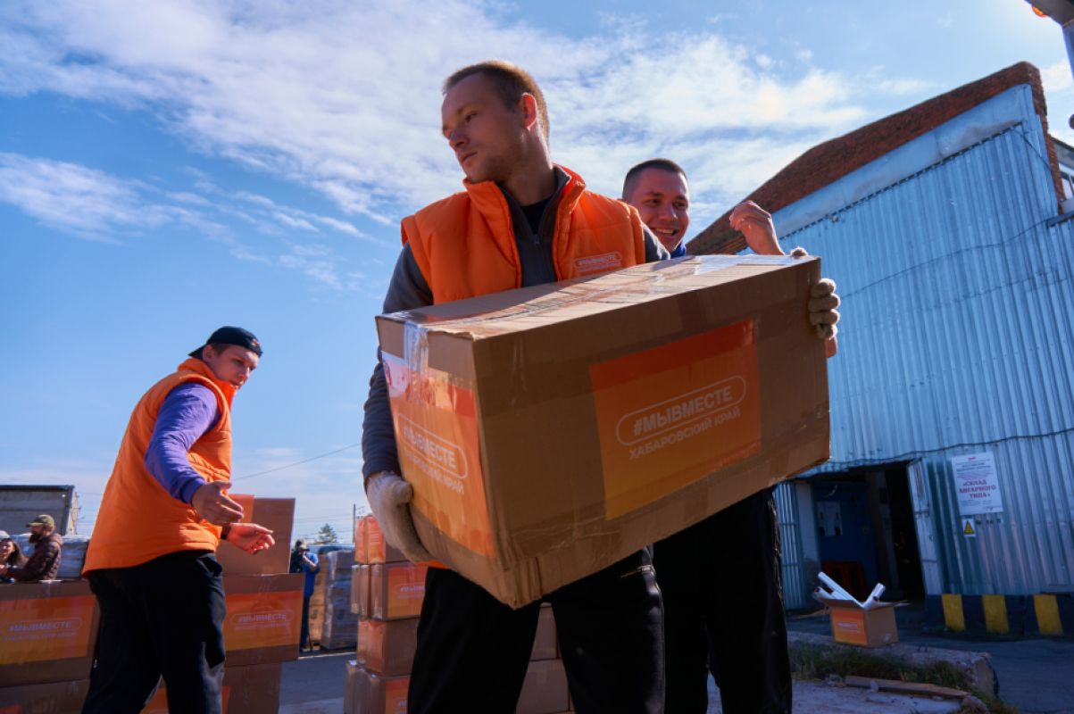«Армия добра» Хабаровского края: свыше 92 тысяч волонтёров отправляют на&nbsp;фронт тонны помощи