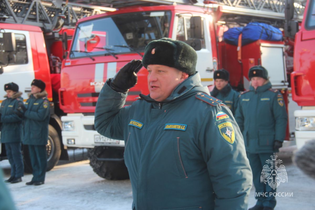 Губернатор Хабаровского края поздравил спасателей с&nbsp;профессиональным праздником