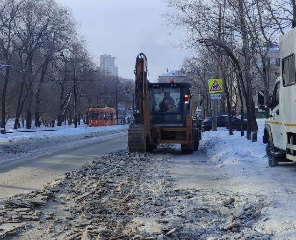 В Хабаровске на&nbsp;пересечении Джамбула и&nbsp;Амурского бульвара произошла коммунальная авария