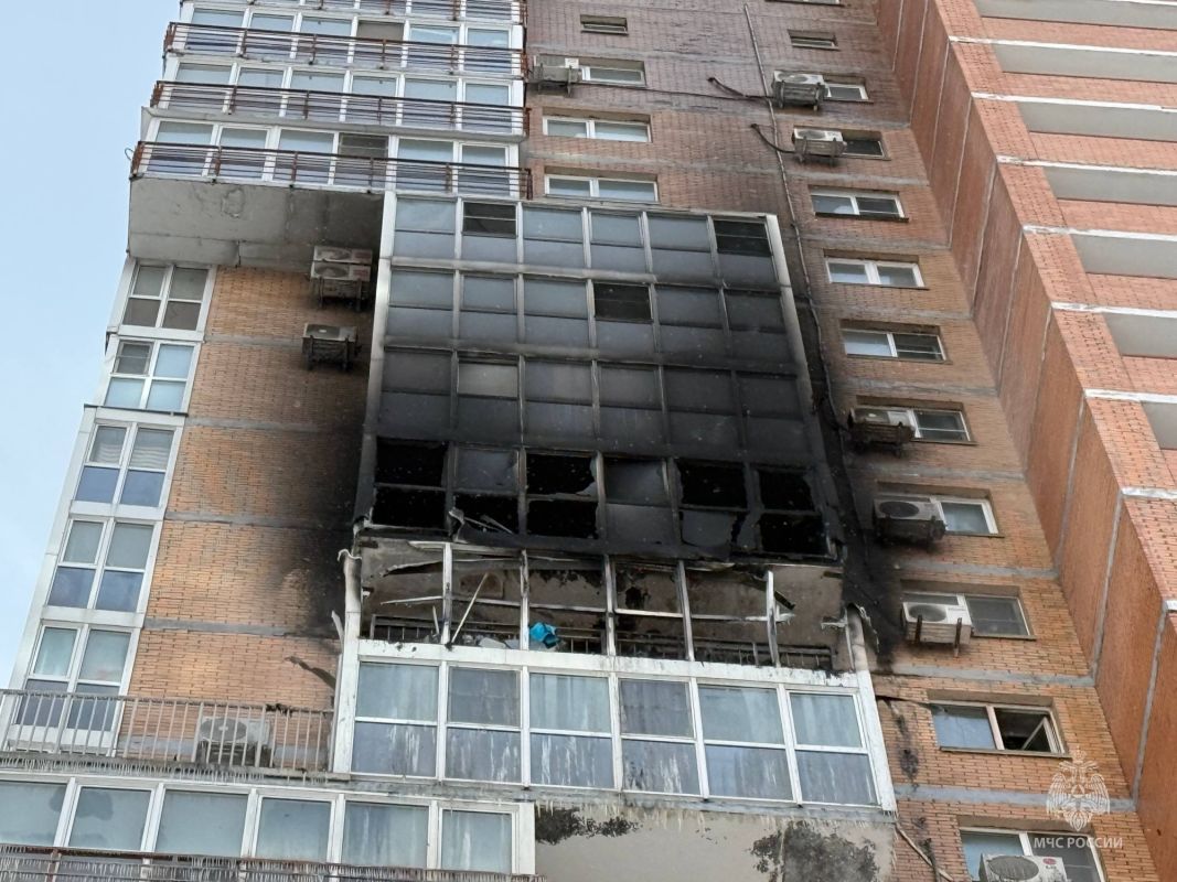 В Хабаровске из&nbsp;задымлённой многоэтажки спасли восемнадцать человек
