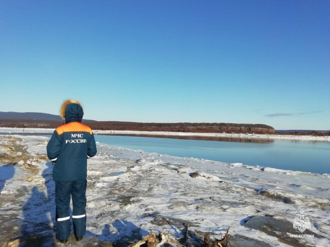 Более 2 000 бесед проведено с&nbsp;жителями Хабаровского края о&nbsp;рисках выхода на&nbsp;неокрепший лёд