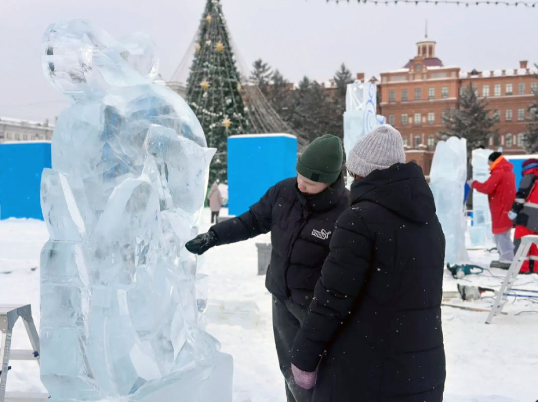 В Хабаровске стартовал конкурс ледовых скульптур