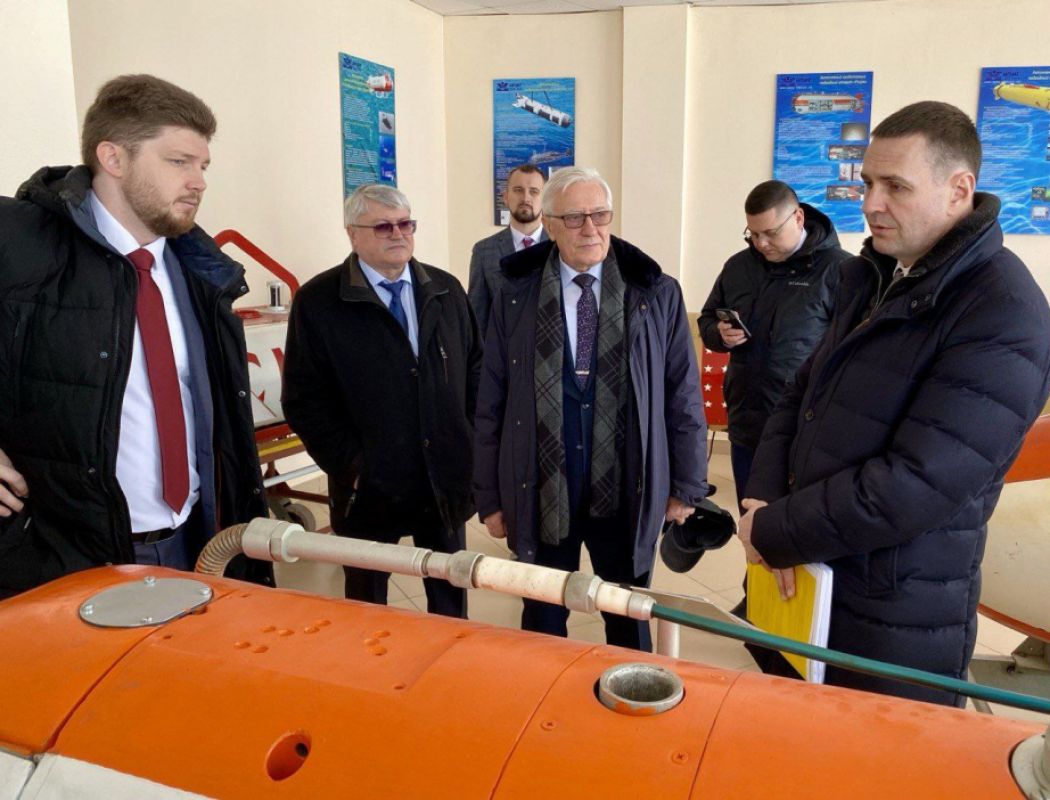 Дмитрий Демешин обсудил с&nbsp;дальневосточными учёными стратегическое партнёрство в&nbsp;сфере технологий