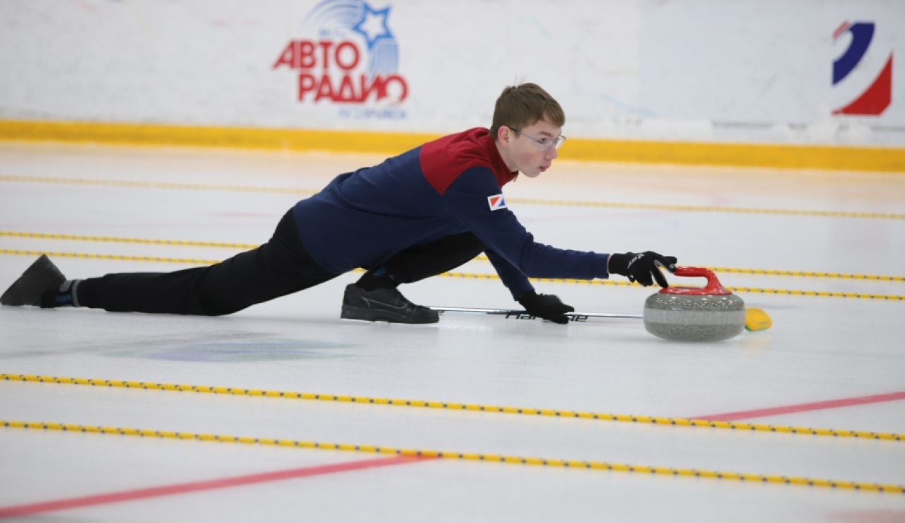 Звёзды щётки и&nbsp;камня: в&nbsp;Хабаровске выявляли лучших кёрлингистов